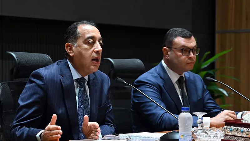 متحدث الوزراء: مصطفى مدبولى يحذر رؤساء المدن الجديدة..ويطالبهم بتنفيذ عدة تكليفات|فيديو