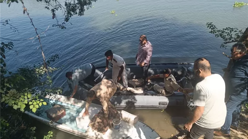 منع الصيد الجائر بالكهرباء بمصايد الأسماك بمركز ومدينة بلبيس | صور 