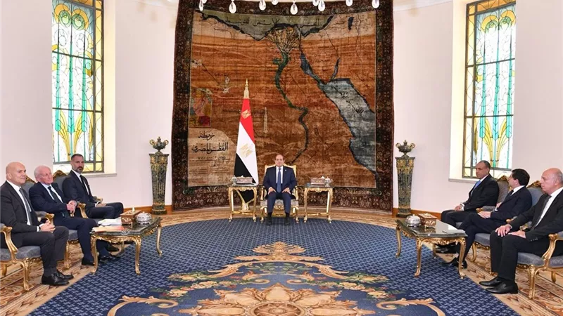 الأمير رحيم آغا خان يعرب عن تقديره للرئيس السيسي ولمكانة مصر الإقليمية والدولية