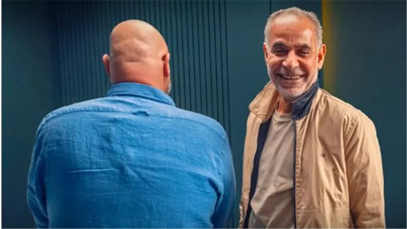 محمود البزاوي يكشف أسرارًا في برنامج 