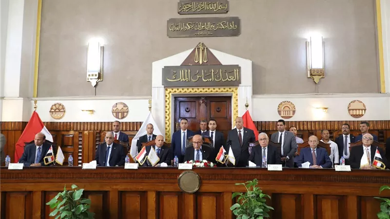 رئيس مجلس القضاء الأعلى يشهد حلف اليمين للقضاة الجدد