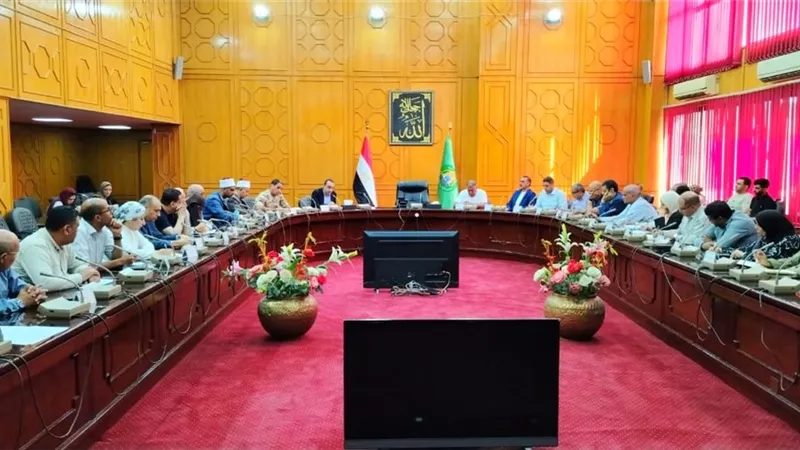  نائب محافظ الإسماعيلية يتابع خطة الاستعداد للاحتفالات والمهرجانات المقبلة بالمحافظة