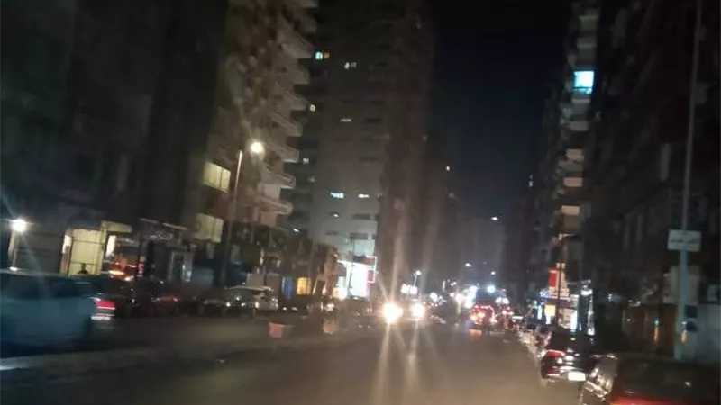 عدم الإلتزام بالمواعيد الشتوية.. غلق وفرض غرامات على محال مخالفة في الإسكندرية