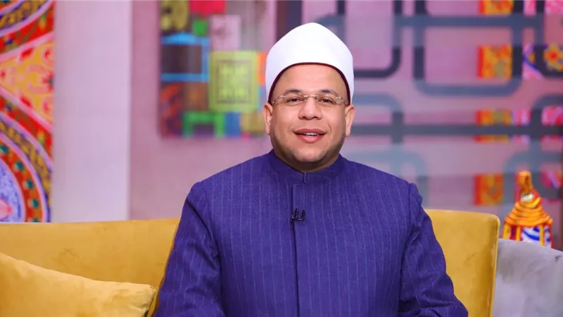 برّ الأم سر استجابة الدعاء.. رسالة قوية من أسامة قابيل في «عيد الأم»