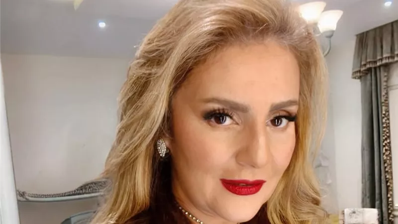 رانيا محمود ياسين تكشف حقيقة اعتزالها: «برفض حاجات ممكن تسئ لوالدي»