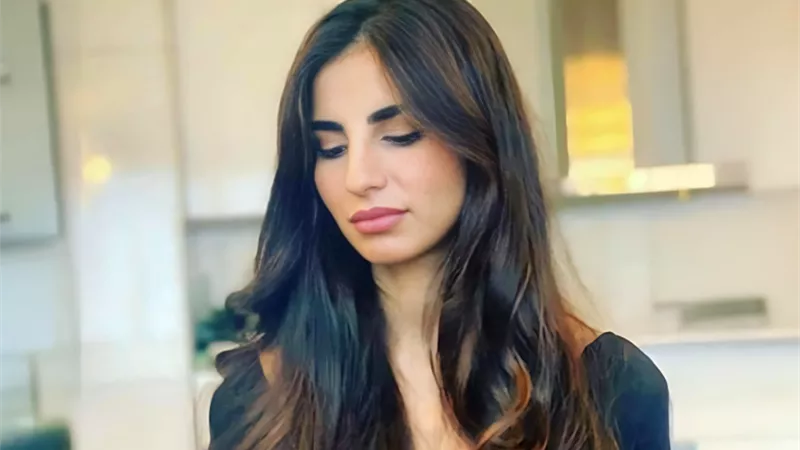 اعتقال ابنة زعيم عربي سابق في فرنسا | تفاصيل 
