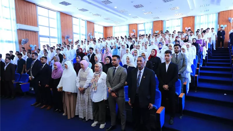 رئيس جامعة كفر الشيخ يرحب بالطلاب: جامعتنا هي دُرّة الجامعات المصرية |صور