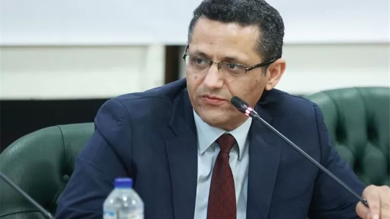 البلشي يدعو جميع المؤسسات الصحفية تطبيق الحد الأدنى للأجور 