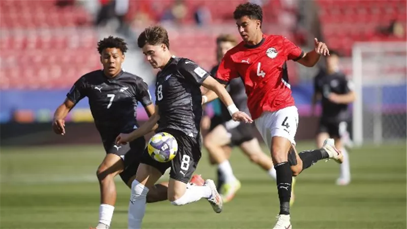 لقاء الإنقاذ.. موعد مباراة منتخب مصر وتشيلي بمونديال الشباب