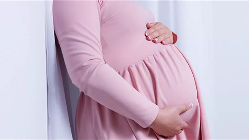 مضاعفات خطيرة.. الصحة تحذر من الولادة القيصرية المبكرة