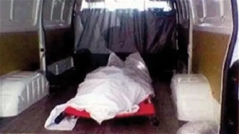 محاكمة مالك محل كشرى وعامل بقتل 