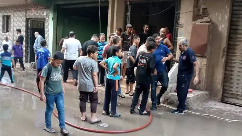 إصابة 5 أشخاص بالاختناق في حريق بمخزن أسفل عقار بشبرا الخيمة