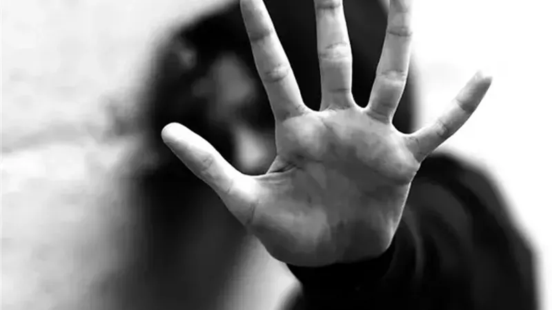 «وعدها بالزواج».. ضبط عامل اعتدى على قاصر في منشأة القناطر