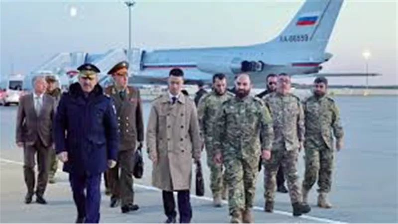 وفد عسكري سوري رفيع يصل موسكو لتعزيز التعاون الدفاعي مع روسيا