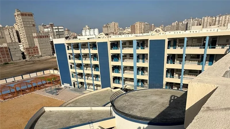 محافظ الإسكندرية: الانتهاء من إنشاء 43 مدرسة جديدة بإجمالي 1012 فصلاً دراسيًا والعمل على إقامة 20 أخرى