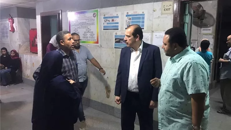 نائب وزير الصحة يفاجئ مستشفى كفر الزيات ويوجه بإجراءات صارمة