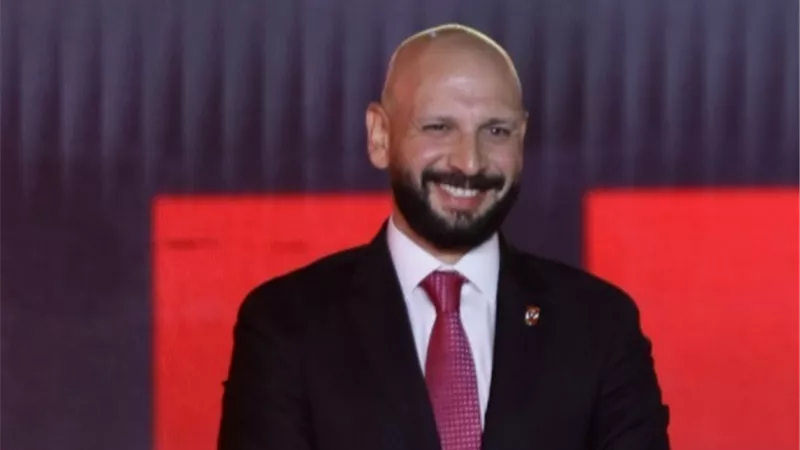 رحلة نجاح بين كبرى الشركات.. من هو حازم هلال أهم أوراق الخطيب في انتخابات الأهلي؟