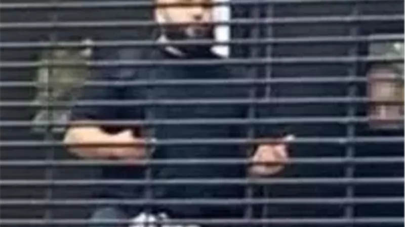 أول صورة لمنفذ حادث الطعن بكنيس يهودى فى مانشستر البريطانية
