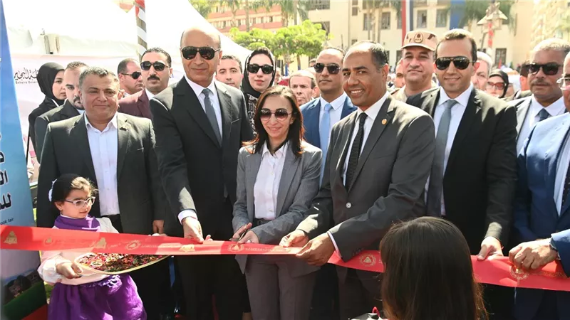 محافظ البحيرة تفتتح معرض دمنهور الثامن للكتاب بمشاركة 23 دار نشر |صور