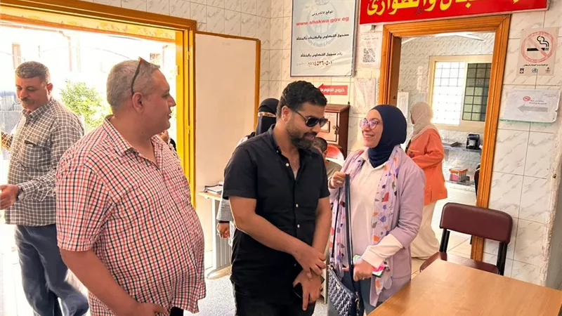 وكيل صحة كفر الشيخ تزور وحدة طب الأسرة بالكراكات للوقوف على مدى موافقتها لـ«GAHAR»