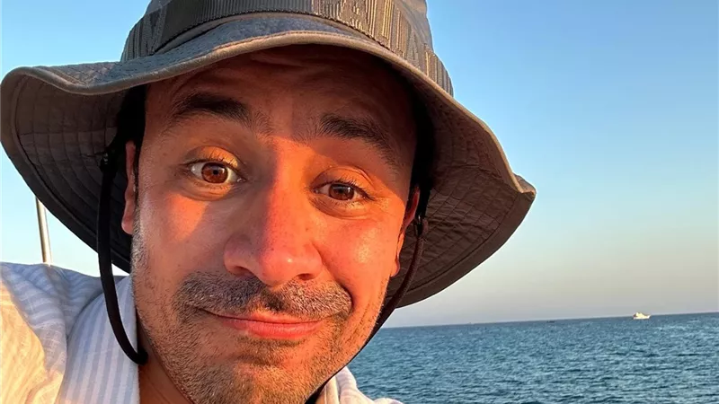 بسبب الكراش ..أحمد دواد يظهر فى الغردقة 