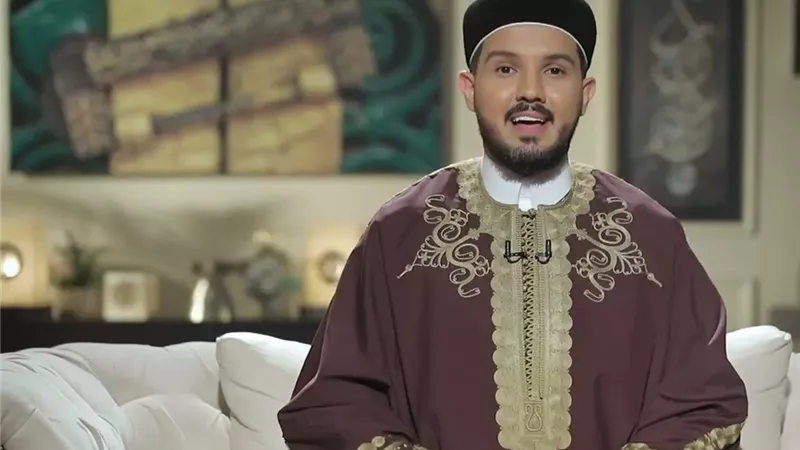 فضل الصلاة على النبي وكيفية التحصن من الشرور .. داعية إسلامي يوضح