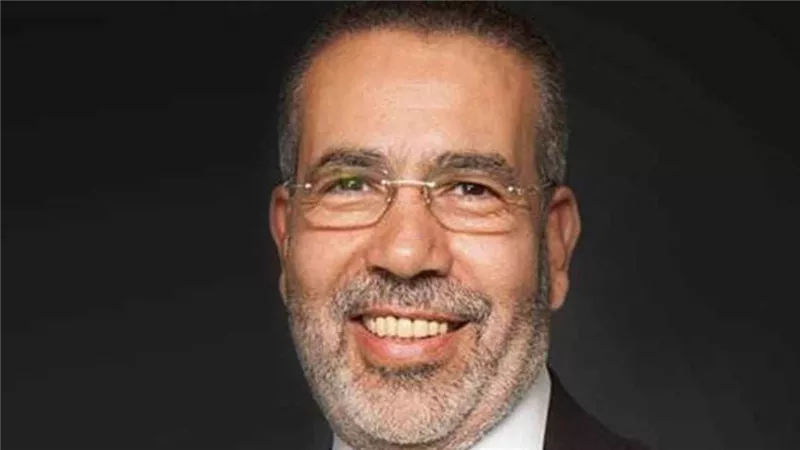 مدحت العدل يكشف موقف عائلة أم كلثوم من « دايبين في صوت الست»| خاص 