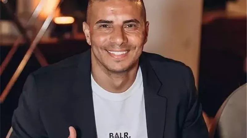 محمد زيدان يتعرض لأزمة صحية ونقله لأحد المستشفيات 