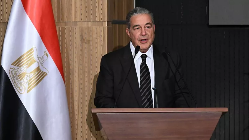 سر غياب ياسين منصور عن تقديم أوراق ترشحه في انتخابات الأهلي| خاص