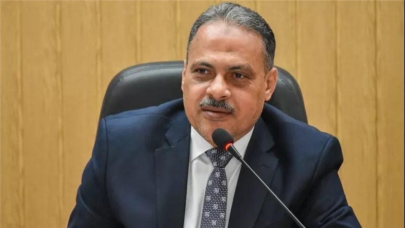 محافظ الشرقية: إحالة 54 من العاملين المقصرين في عملهم بالمنشآت التعليمية للتحقيق