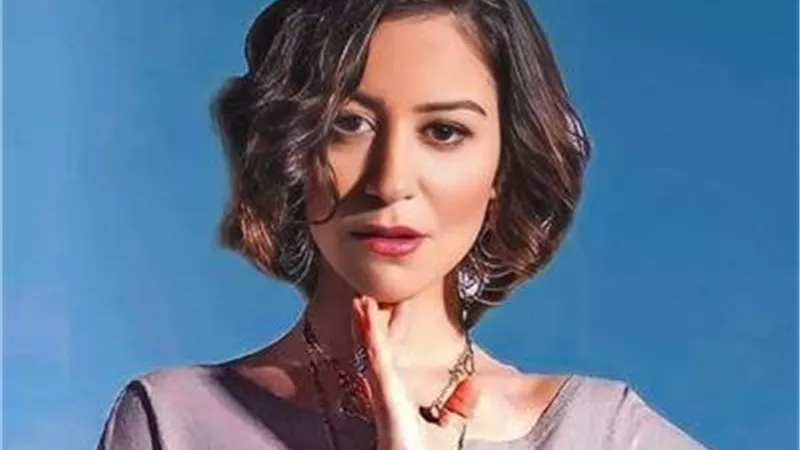 بسبب حالة والدتها.. غياب منة شلبي عن مؤتمر فيلم 