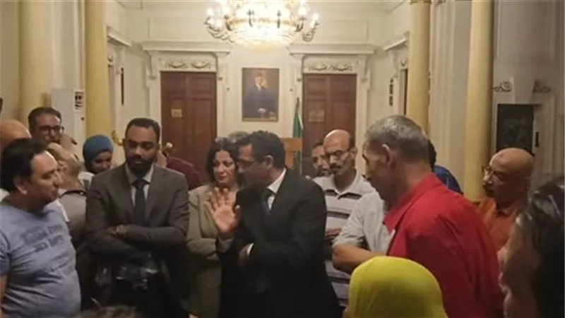 عبدالسند يمامة: ملتزمون بتطبيق قانون العمل الجديد والحد الأدنى للأجور