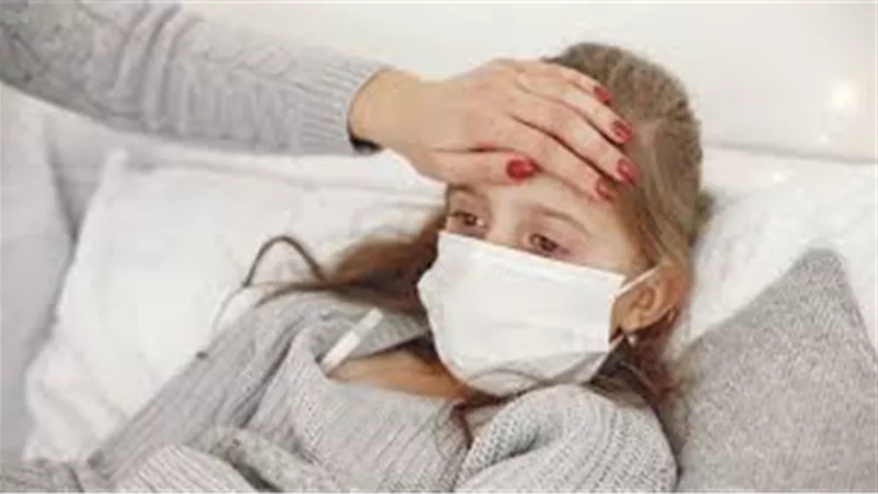 من بينها التهاب العين.. 7 أمراض قد تنقلها المصافحة