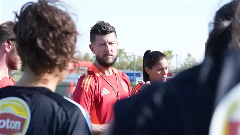 الأهلي يسقط أمام «مسار» بثلاثية في دوري الكرة للسيدات