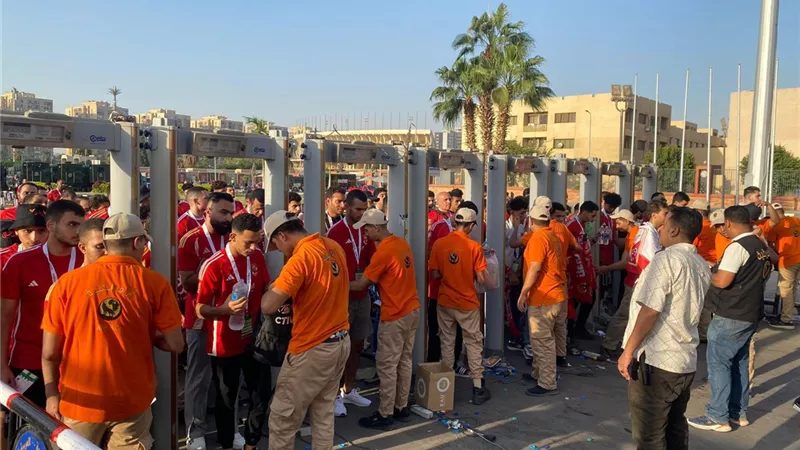 إجراءات أمنية مشددة لتأمين مباراة الأهلي وكهرباء الإسماعيلية الليلة