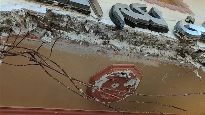 محافظ كفر الشيخ يوجه بتعديل بوابة مدخل كمين القرضا ويشكّل لجنة علمية لفحصها