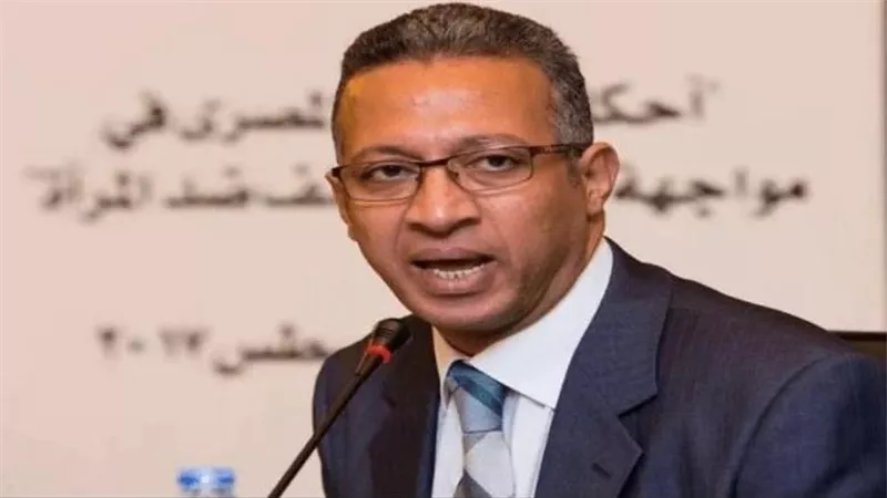طارق العوضي مهاجماً إبراهيم عيسى: من يسخر من مجزرة بحر البقر يصبح خائنا