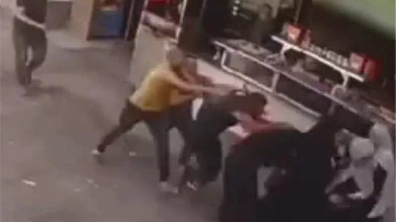 فيديو لمهتز نفسيا وطالبة يشعل مواقع التواصل الاجتماعي.. وأمن الدقهلية يضبط المتهم