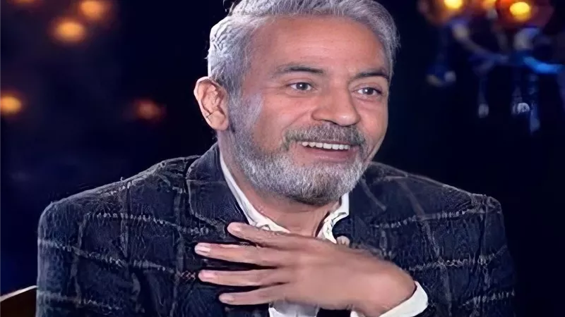 صبري فواز مهاجمًا إبراهيم عيسى: 