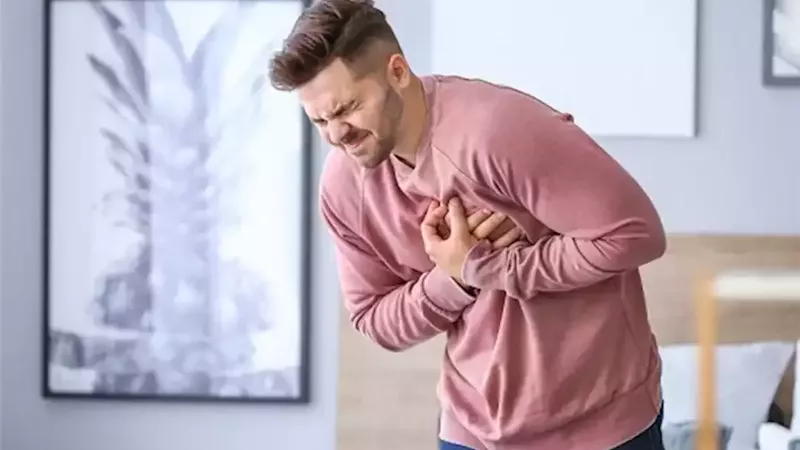 سلامة قلبك .. إشارات مبكرة لا تتجاهلها في الشتاء 