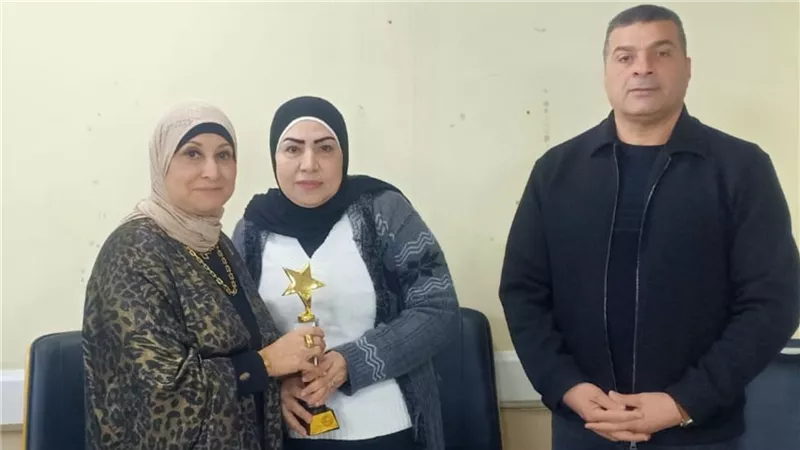 نقابة التمريض تكرّم ممرضة أنقذت حياة مواطن بعد حادث سير