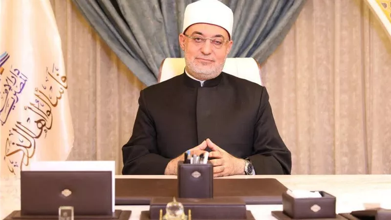 بمناسبة الاحتفال بيومها العالمي.. المفتي: المرأة عماد المجتمع وشريك نهضته