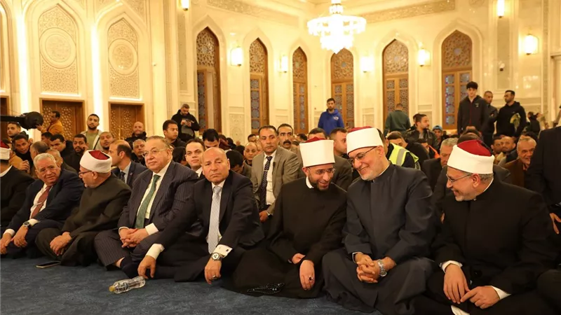 محافظ القاهرة ووزير الأوقاف يحتفلان بذكرى فتح مكة بمسجد العلي العظيم 