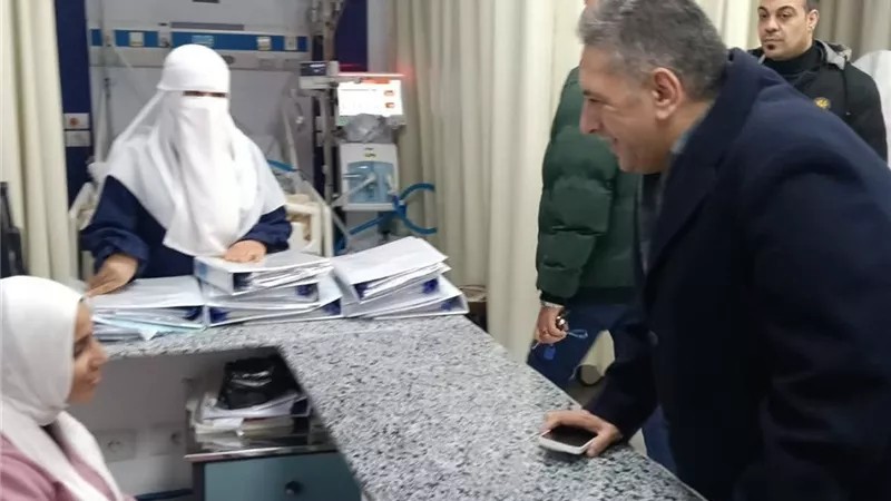 وكيل صحة كفر الشيخ يُفاجئ مستشفى دسوق العام بجولة تفقدية 
