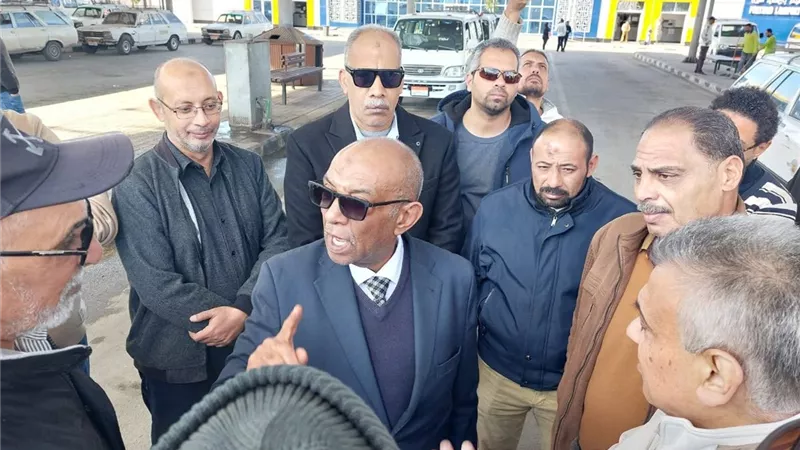 السكرتير العام ببورسعيد يتابع العمل بالميناء البري الجديد بعد تحريك الوقود