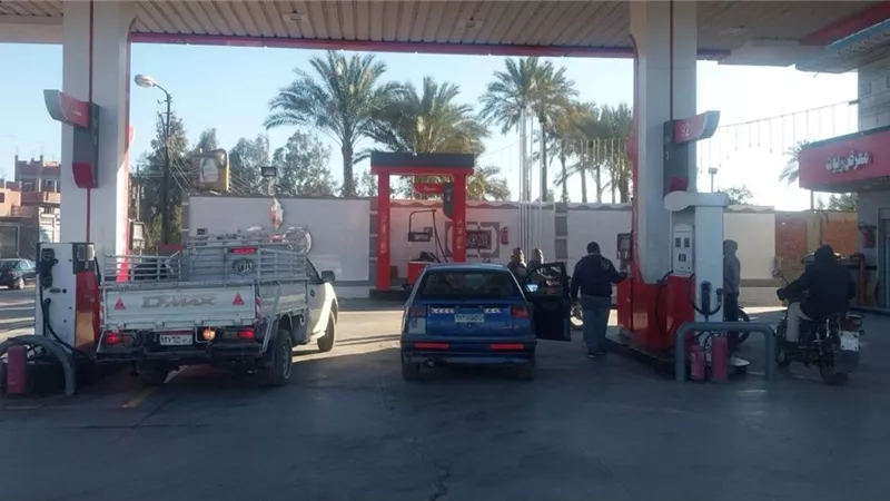 محافظ الشرقية يخصص خطوطًا ساخنة للإبلاغ عن أي تجاوزات في تعريفة الركوب