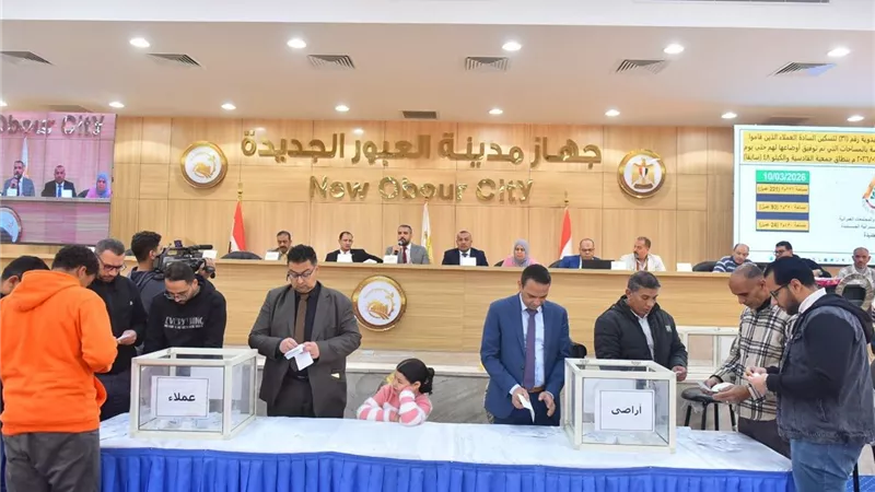 «العبور الجديدة» تسلم 338 إخطار تخصيص أراضٍ بقرعة القادسية والكيلو48 