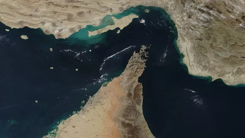 رغم دعوة ترامب.. فرنسا ترفض إرسال أسطول إلى الشرق الأوسط ومضيق هرمز 