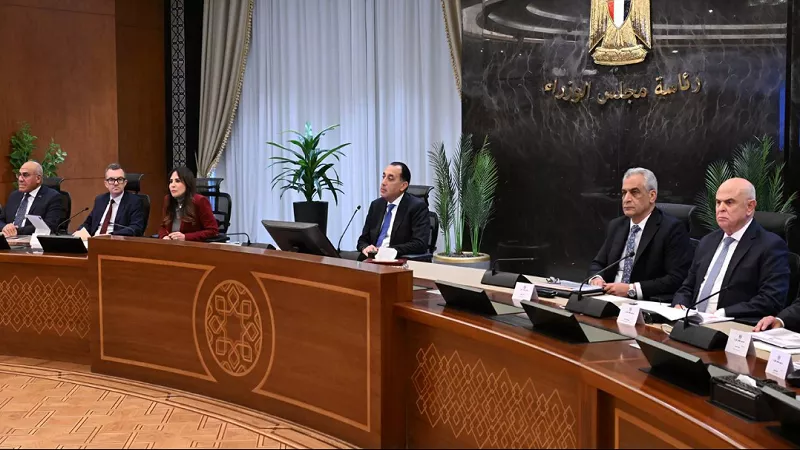 رسائل حكومة مدبولي في زمن الحرب.. كيف تستعد مصر لاقتصاد مضطرب؟