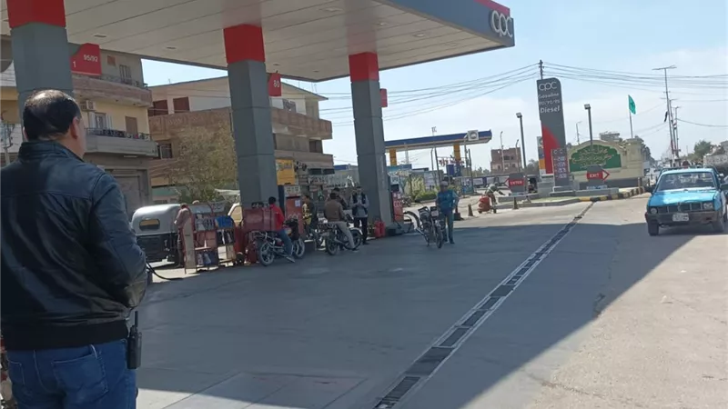 الشرقية تُحكم الرقابة على محطات الوقود لضمان الالتزام بالأسعار الجديدة |صور